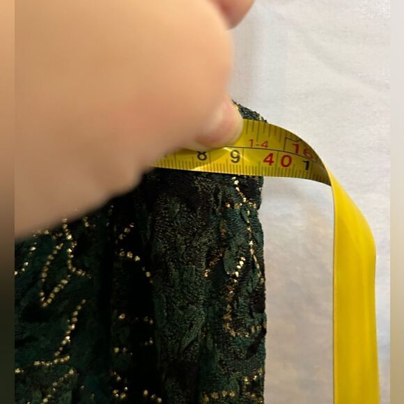 Notations 2 piece skirt outfit green gold felt feel stretchy size Large EUC - Picture 13 of 13